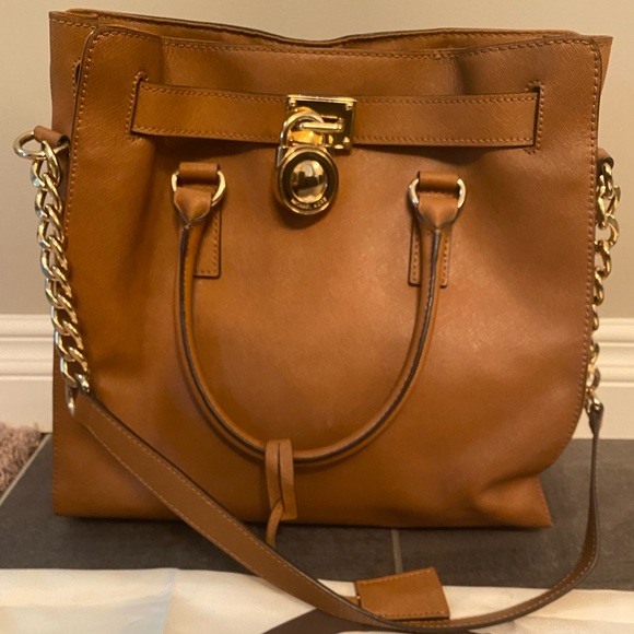Michael Kors Handbags - Michael Kors Large Hamilton Bag- Camel Color
